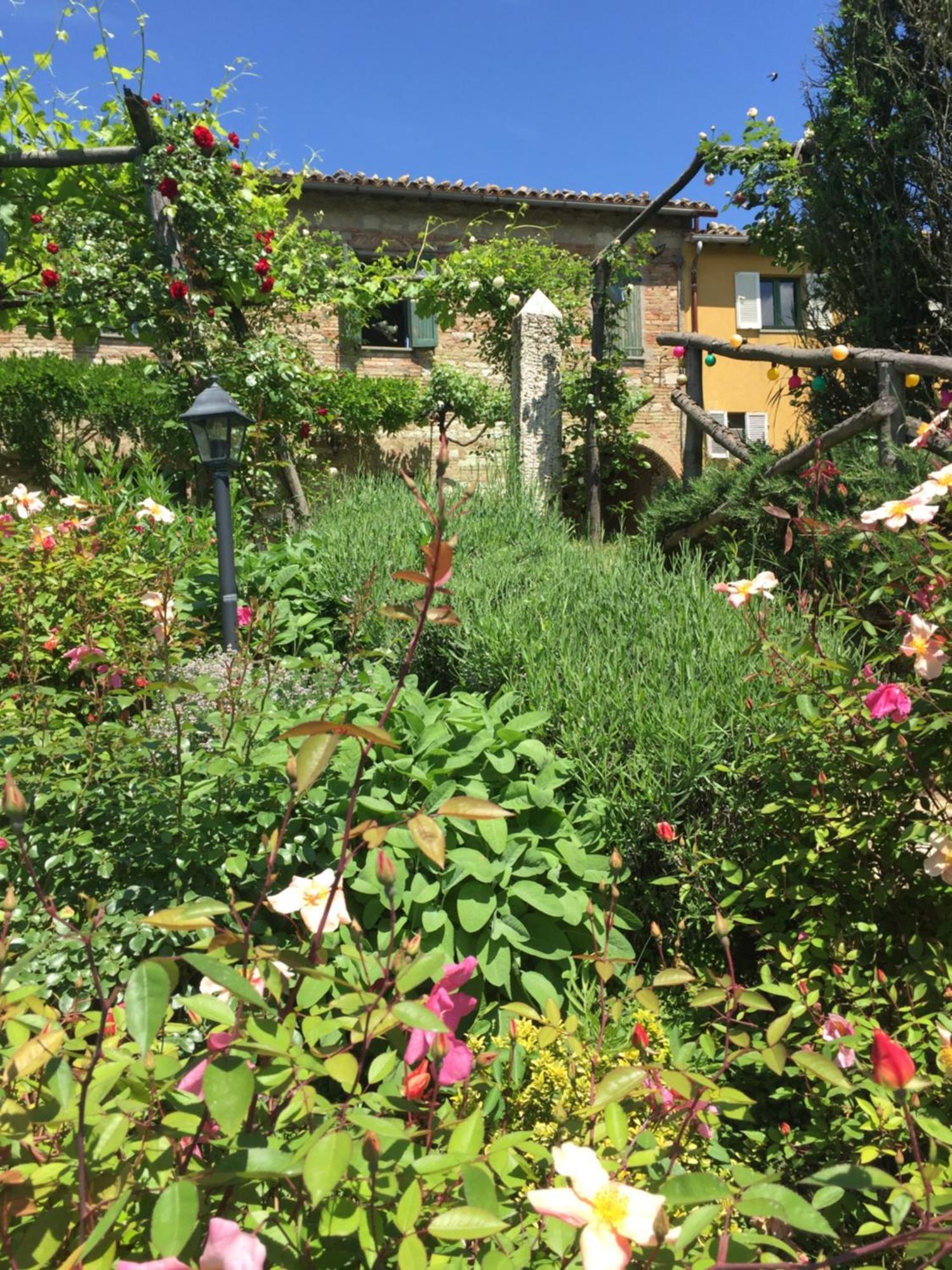 Il Broglino Villa Todi Kültér fotó