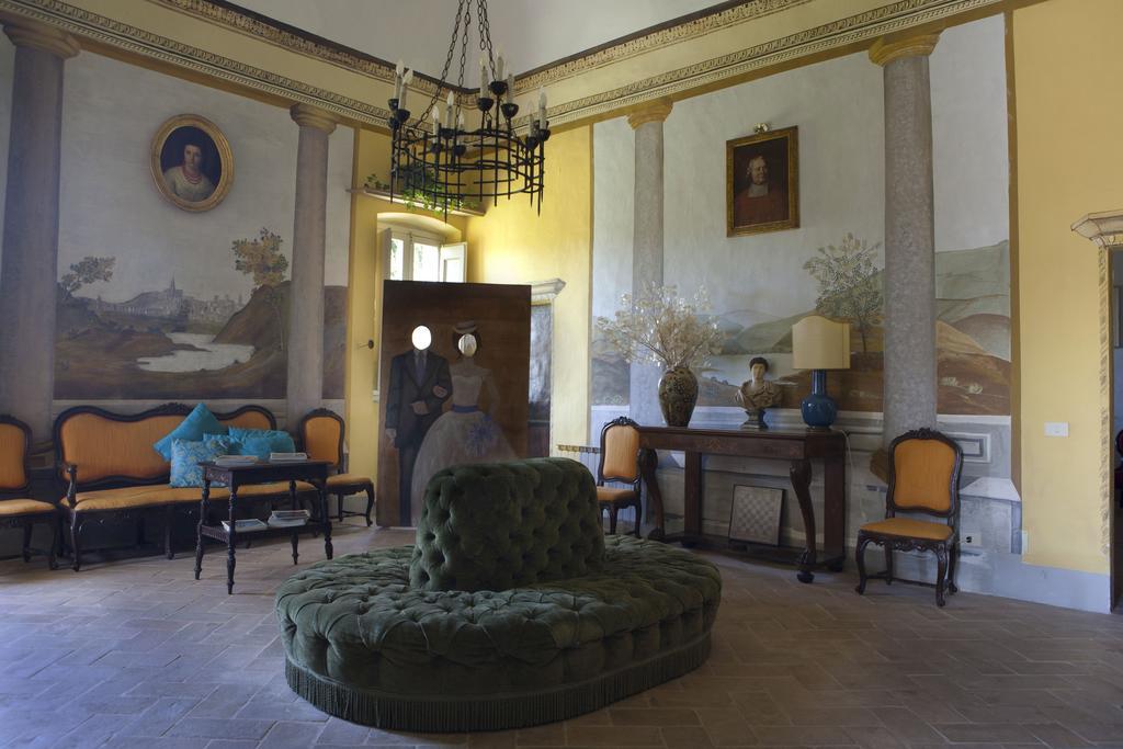Il Broglino Villa Todi Szoba fotó