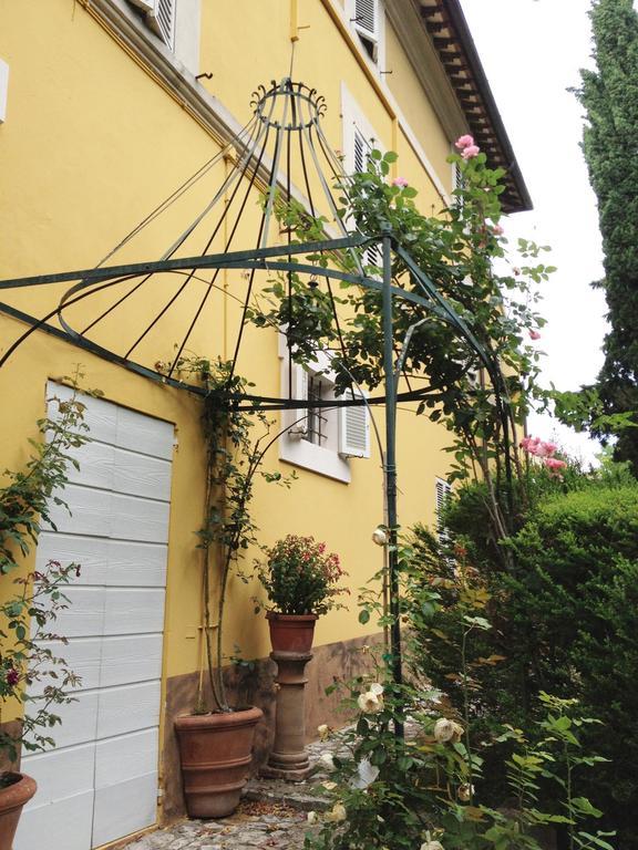 Il Broglino Villa Todi Szoba fotó